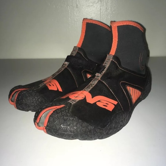 Teva wetsuit boots sz 9.5 - Picture 5 of 7